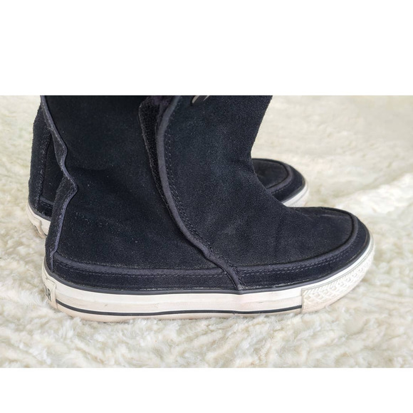Converse All Star Women's Black Suede Fur Lined Chuck Taylor Boots Size 5 - Picture 3 of 9